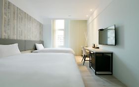 Fengjia Jinrui Hotel